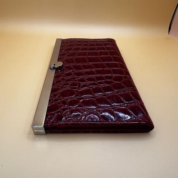 Women's Slim Vintage Faux Crocodile Wallet Mint Condition 1970's w/ 9 Card Slots - Picture 5 of 15